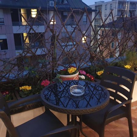 The Boheme Vintage Junior Suite ---- Cozy & Quiet & Comfortable With Private Bathroom & Fully Equipped Kitchenette & Cozy Balcony - Lift To 4Th Floor - Metro' Verde -Green Subway Porta Genova Milan Luaran gambar