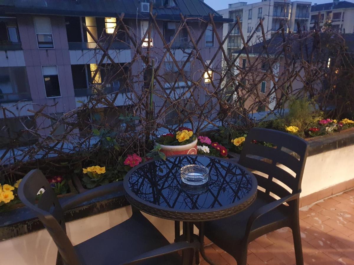 The Boheme Vintage Junior Suite ---- Cozy & Quiet & Comfortable With Private Bathroom & Fully Equipped Kitchenette & Cozy Balcony - Lift To 4Th Floor - Metro' Verde -Green Subway Porta Genova Milan Luaran gambar