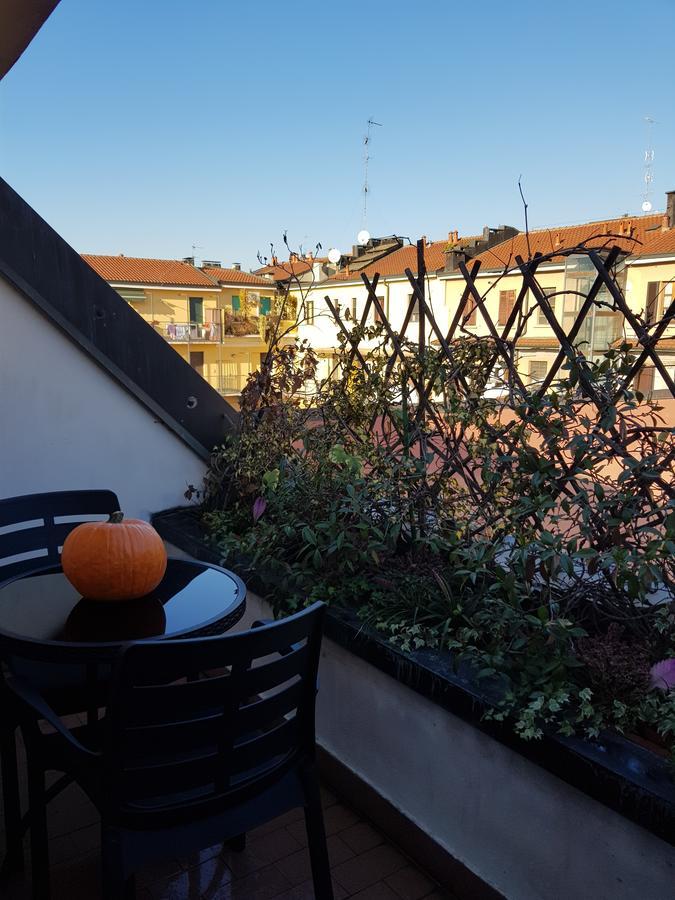 The Boheme Vintage Junior Suite ---- Cozy & Quiet & Comfortable With Private Bathroom & Fully Equipped Kitchenette & Cozy Balcony - Lift To 4Th Floor - Metro' Verde -Green Subway Porta Genova Milan Luaran gambar